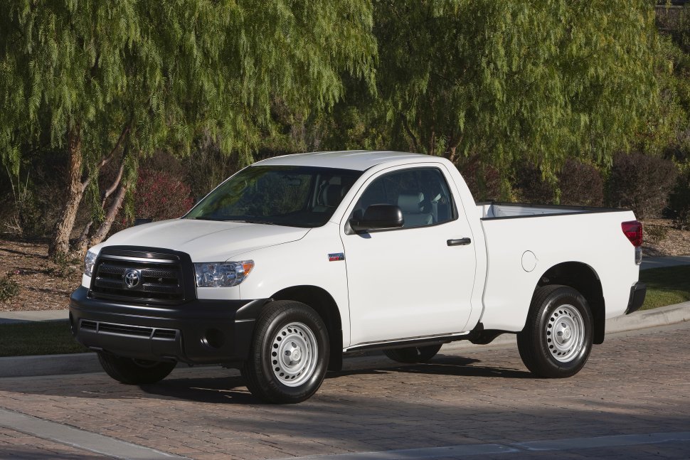 Toyota tundra 2